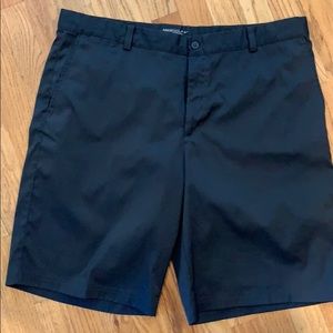 Men’s Nike golf shorts